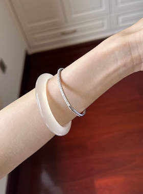 天然高冰白月光玉髓手镯女款