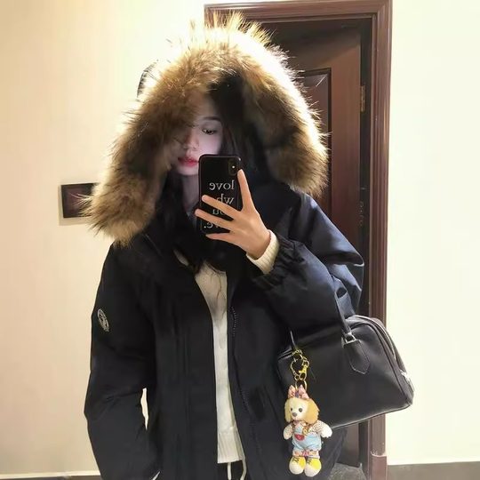 Der fertige Lagerbestand wird sofort versendet! Inklusive weißer und marineblauer Jacke