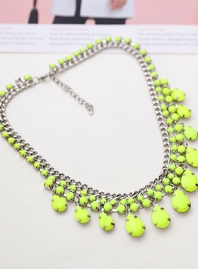 韩版网红爆款设计感玫红色宝石锁骨链炸街多巴胺荧光色女士项链