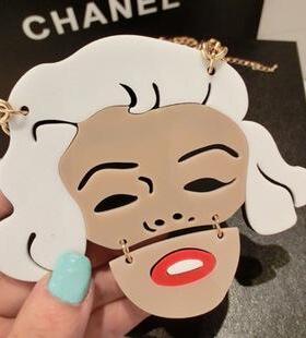 欧美风复古超大玛丽梦露大红唇毛衣链个钟百搭小众设计感长款项链