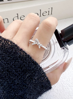 精致蝴蝶结锆石戒指韩系闭口轻奢百搭气质潮流镶珍珠ins风手饰女