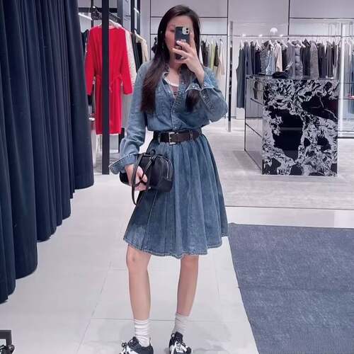 现货MO家商场同款2026春新款牛仔衬衫连衣裙女收腰显瘦长袖休闲裙 - 图3