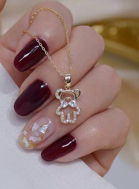 韩版精致镶钻蝴蝶结可爱泰迪熊吊坠项链小众时尚镂空锁骨链配饰潮