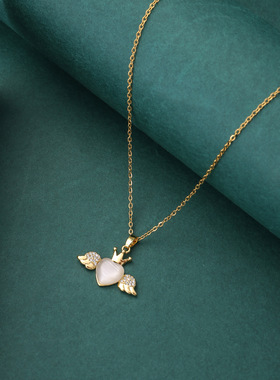 微镶仿猫眼石天使翅膀爱心吊坠女