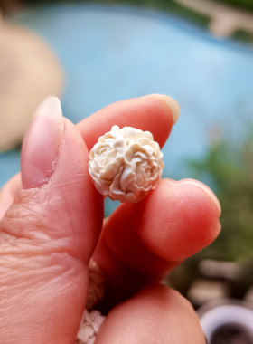 苏工老师傅手工精雕猛犸牙牡丹花