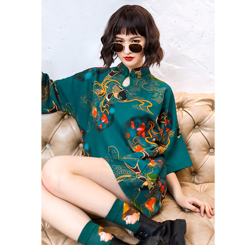 国潮旗袍秋冬2020年新款时尚连衣裙 卡姿红旗袍