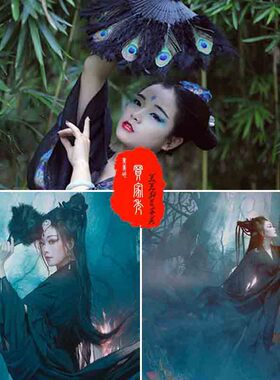 孔雀羽毛扇子扇旗袍走秀中式折扇香木柄装饰挂扇婚古风羽毛扇