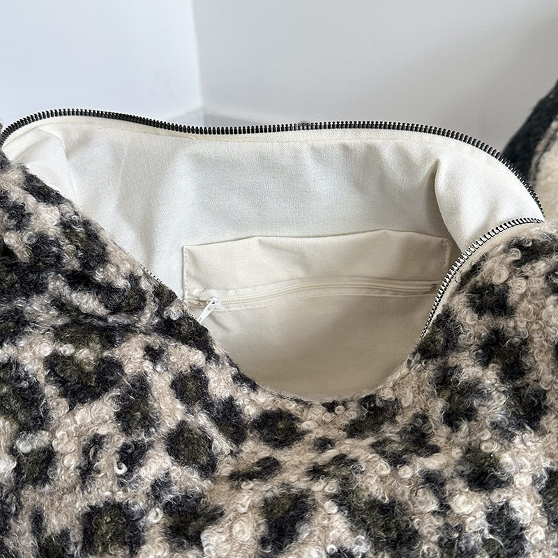 波西米亚复古民族风彩色毛呢单肩斜挎包百搭大容量上课通勤包包,淘宝优惠券,粉丝福利购,淘宝优惠卷