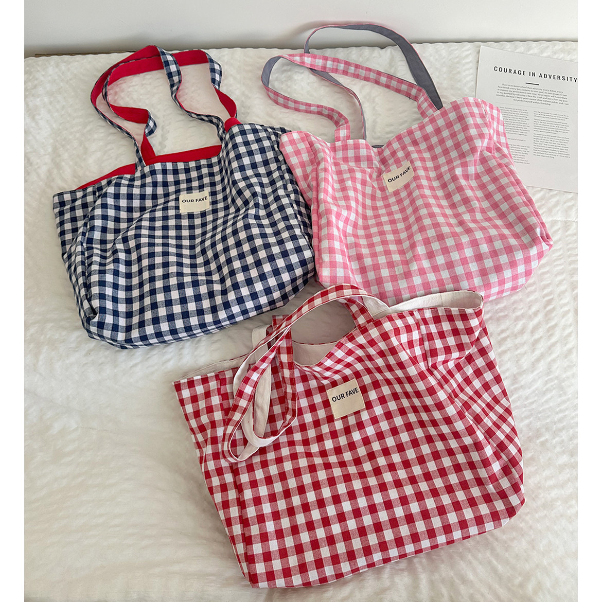 2026春夏新款托特包韩系慵懒风帆布包简约刺绣双面包格纹撞色布袋,淘宝优惠券,粉丝福利购,淘宝优惠卷