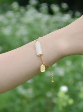 女款镀金金手链镶嵌白玉