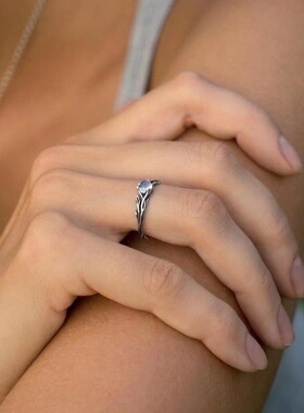 新款月光石戒指玻璃体蓝光彩光简