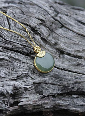 圆形碧玉玉吊坠项坠玉坠颈饰品