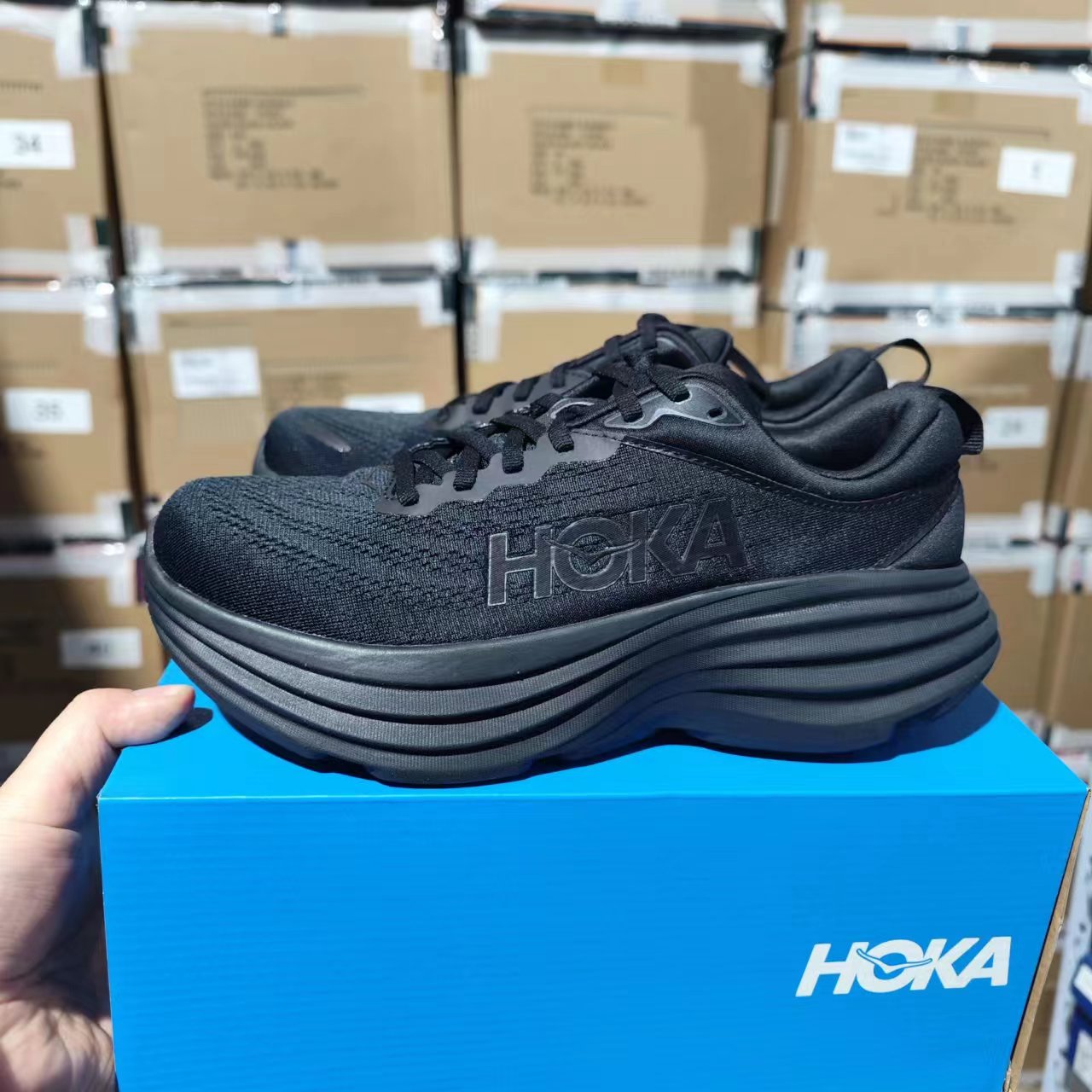 HOKA ONE ONE BONDI 8 邦代8轻便缓震运动跑步鞋男女1123202-BBLC