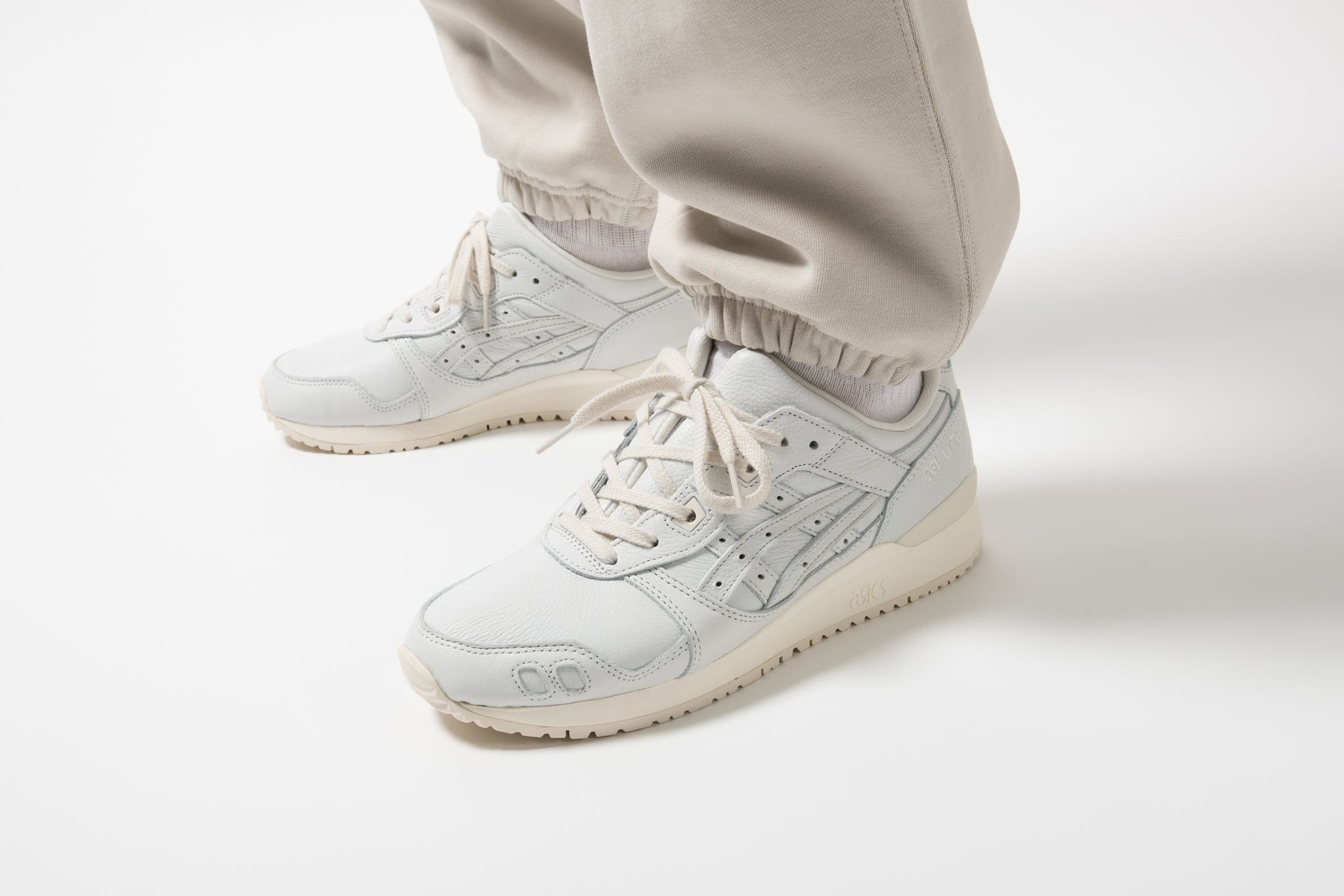 亚瑟士/Asics Gel Lyte III OG 全皮复古休闲慢跑鞋1201A295-021 - 图2