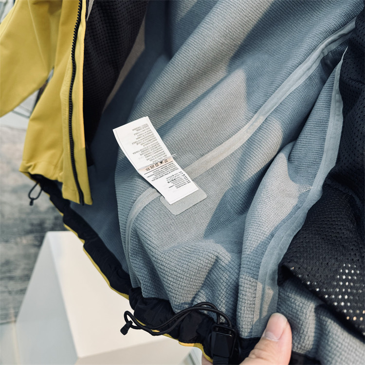 亏本清！男女同款GM防风保暖防泼水压胶立裁抓绒软壳衣连帽外套,淘宝优惠券,粉丝福利购,淘宝优惠卷