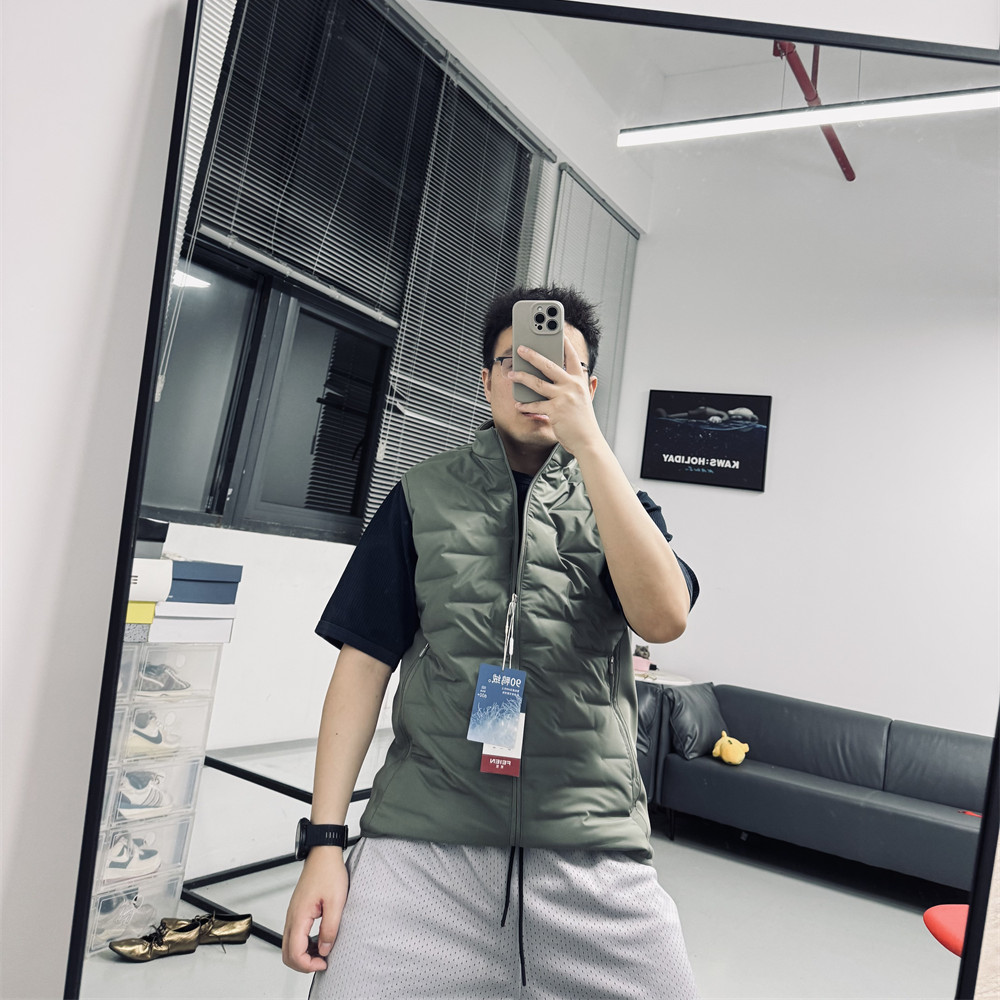 90鸭绒600蓬松男女通用防风保暖防泼水户外运动休闲羽绒马甲背心 - 图3