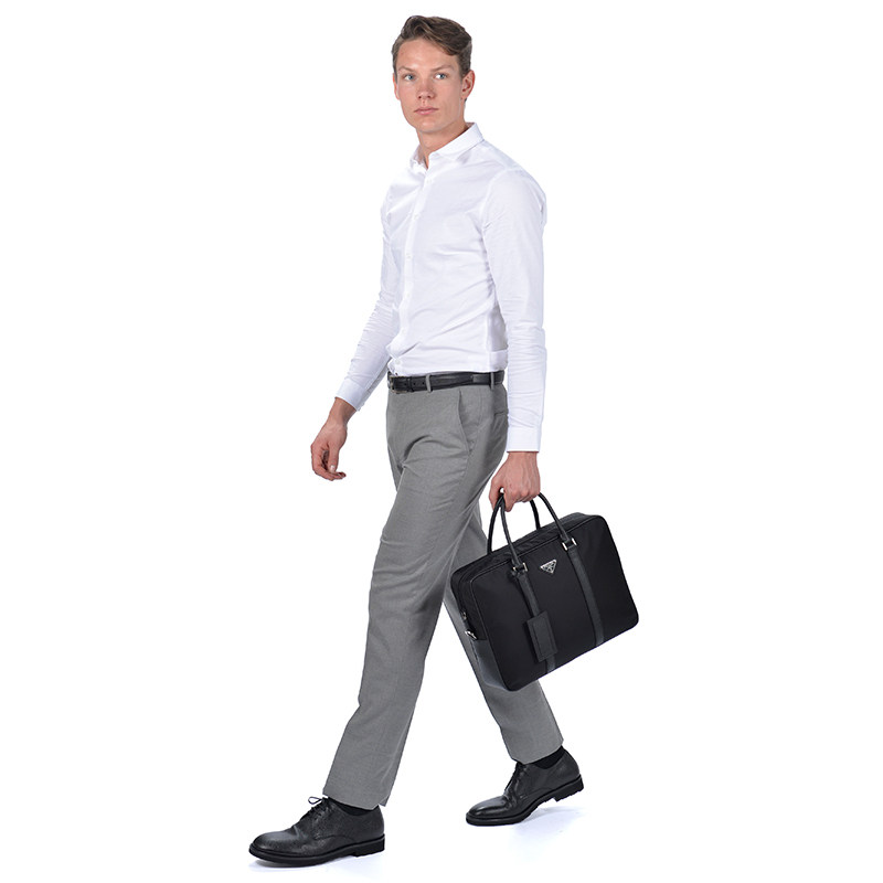 prada /普拉达男士黑色尼龙公文包 KeanGlobal海外男士包袋
