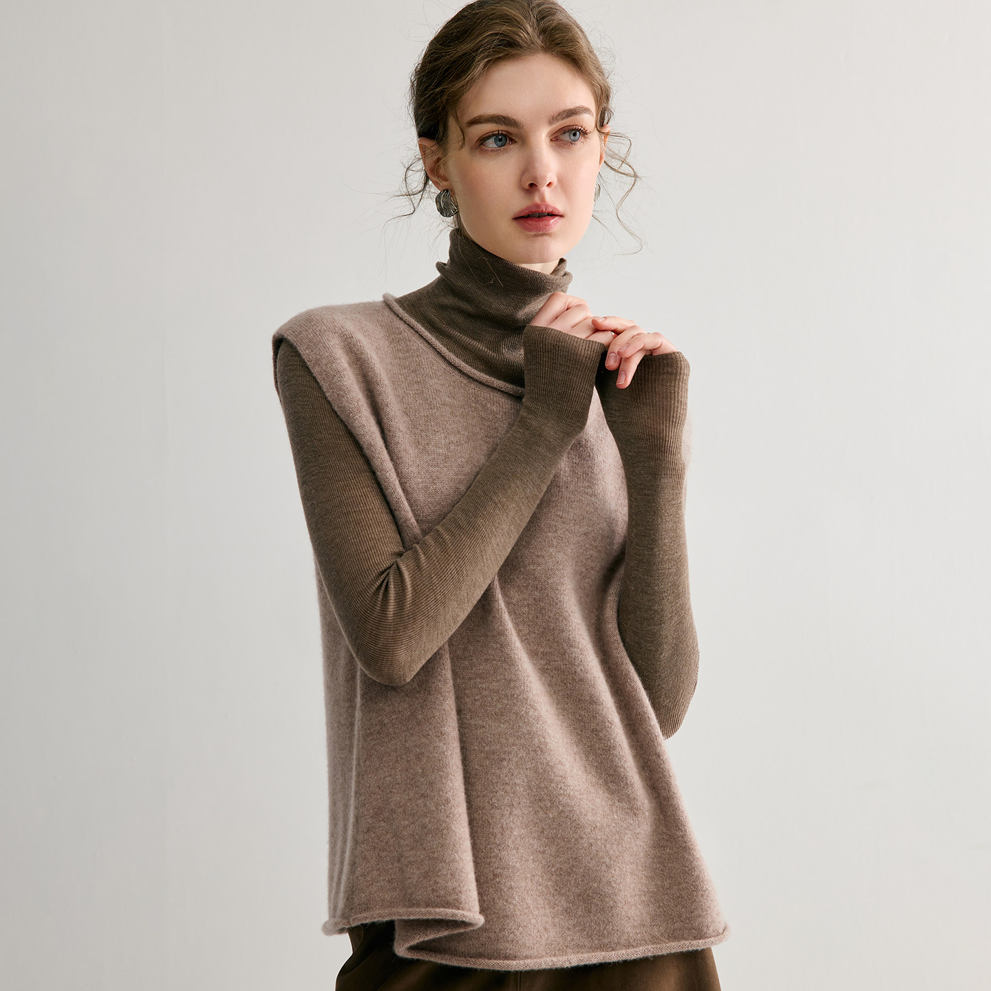 圆领无袖康赛妮100%纯山羊绒针织马甲女套头叠穿宽松百搭毛衣背心,淘宝优惠券,粉丝福利购,淘宝优惠卷