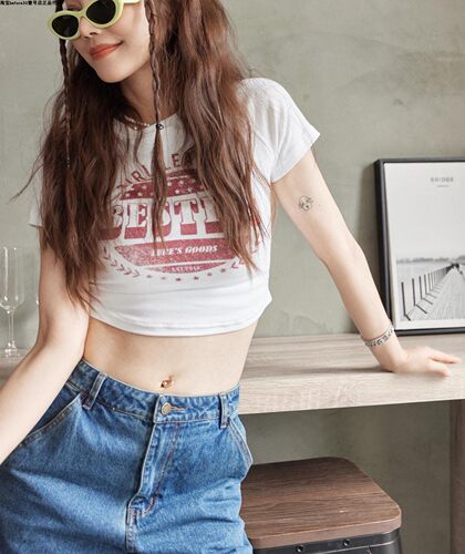 许路儿LUREHSU正品代购R231195 露脐纯棉夏女士合身美式短版T恤 - 图2