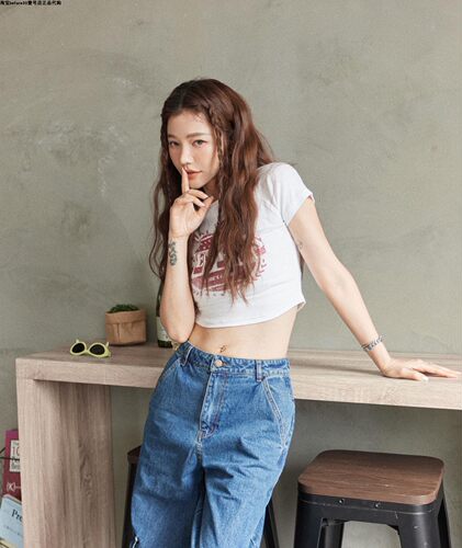 许路儿LUREHSU正品代购R231195 露脐纯棉夏女士合身美式短版T恤 - 图0