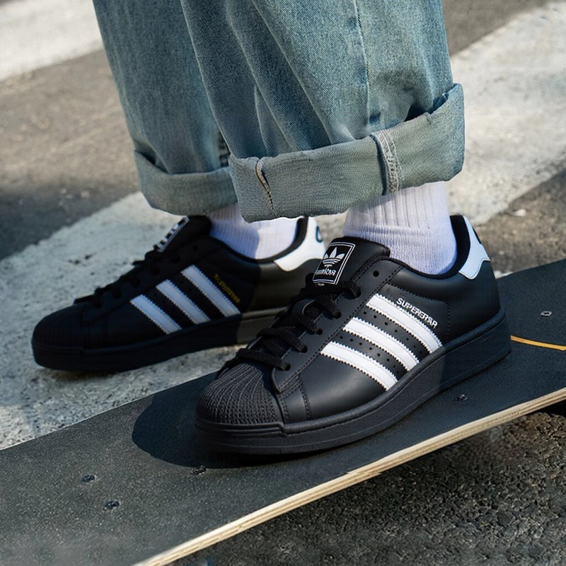 adidas阿迪达斯贝壳头三叶草男鞋女鞋2025新款正品黑色板鞋JI0079 - 图1