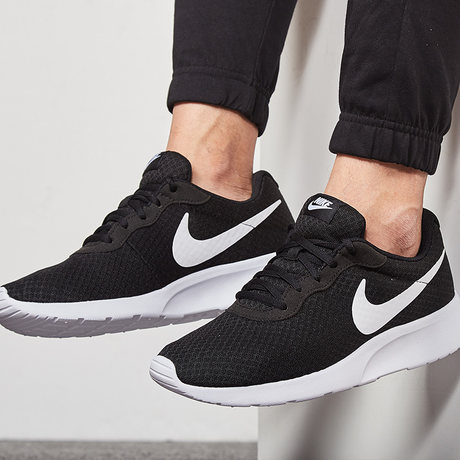 men's tanjun casual sneakers