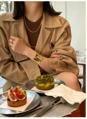 夸张弧形宽版光面开口手镯女小众轻奢高级感欧美情侣手环臂环手饰