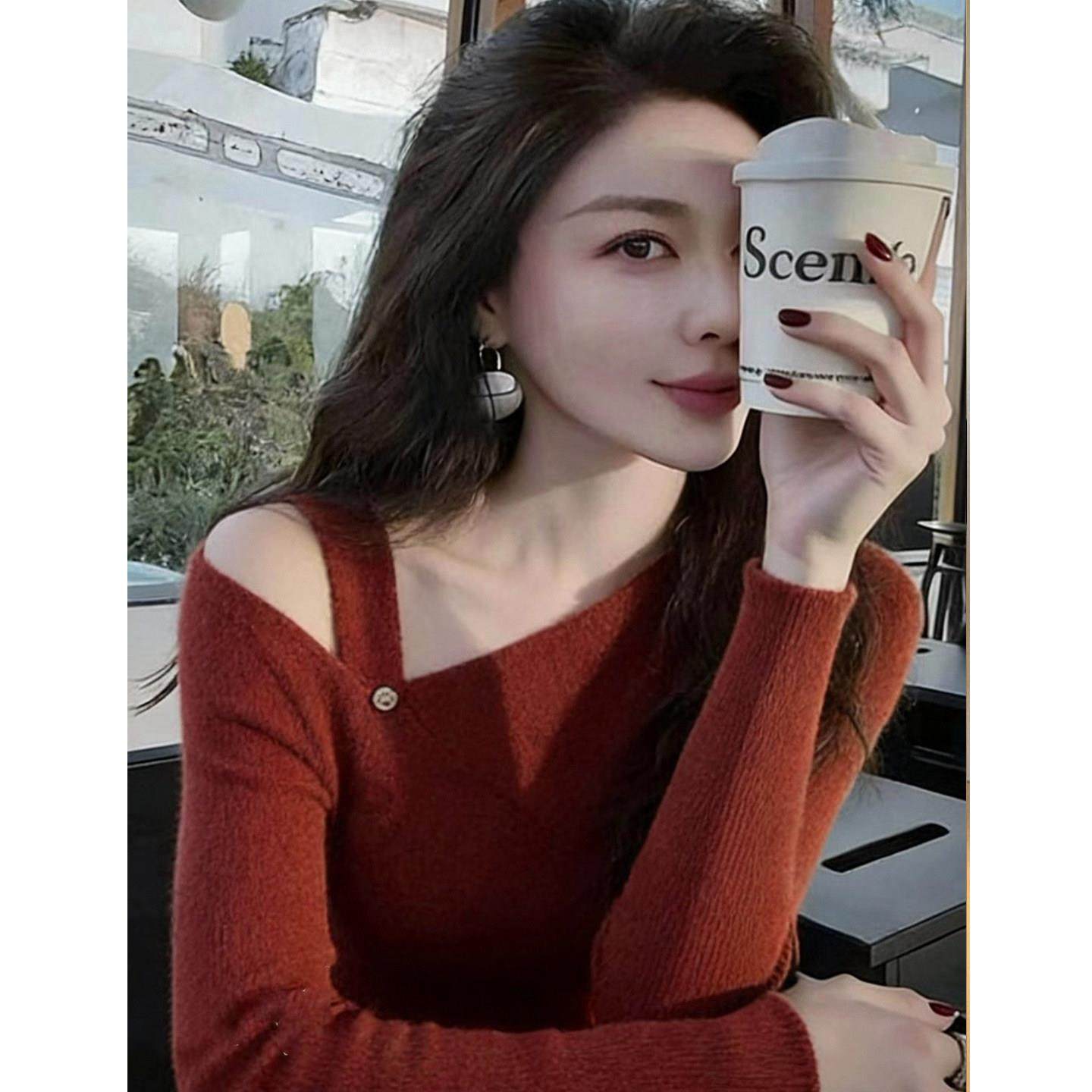 高级感绝美红色斜领露肩长袖毛衣针织衫女秋冬款显瘦减龄百搭上衣,淘宝优惠券,粉丝福利购,淘宝优惠卷