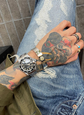 双老鹰刻印蔷薇花平打银手镯