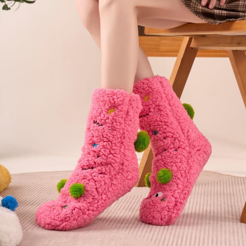 珊瑚绒袜子加厚少女新款睡眠卡通中筒地板足袜长暖和筒家居成人超 - 图2
