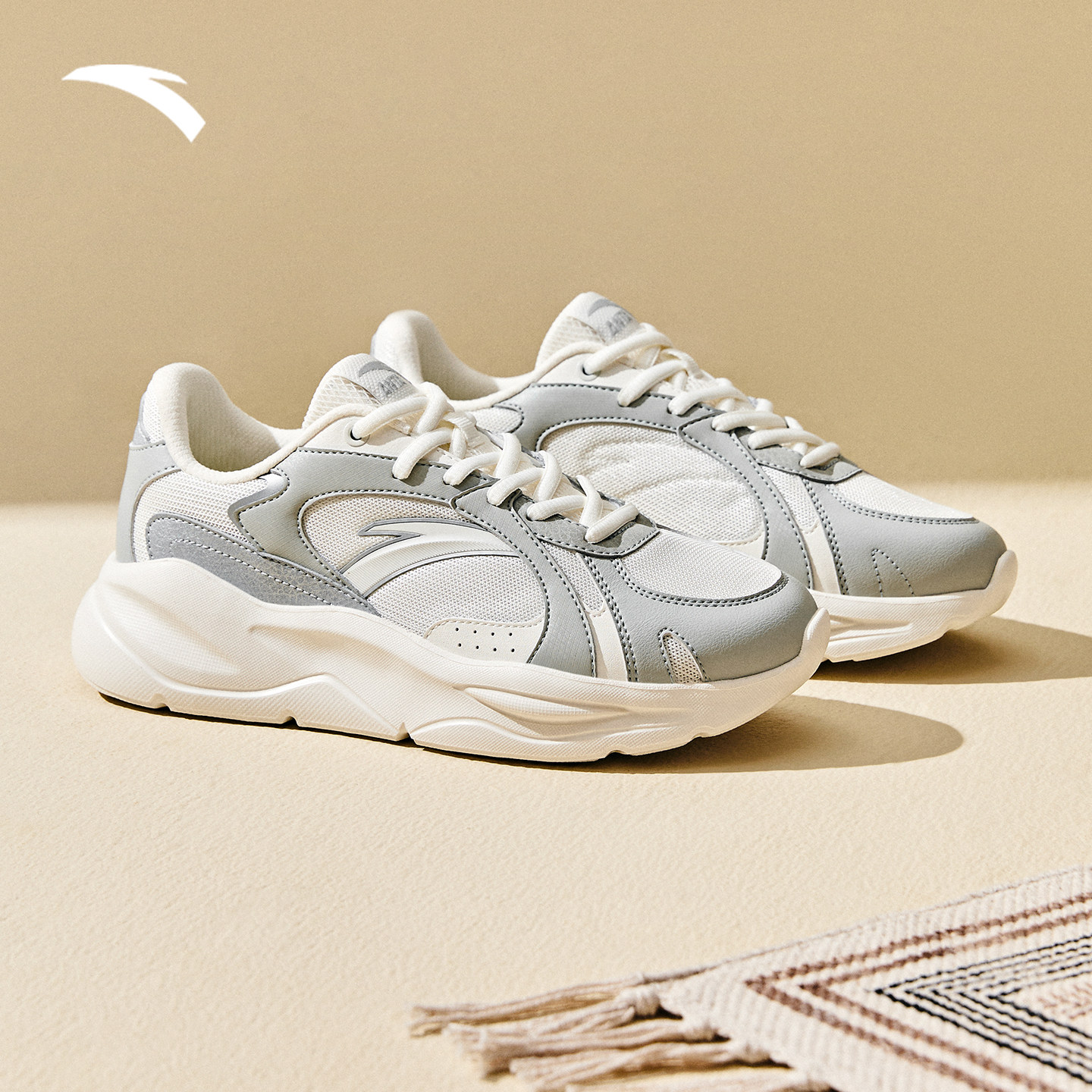 安踏不羁丨厚底增高休闲鞋女冬季舒适运动鞋百搭潮流银色女运动鞋,淘宝优惠券,粉丝福利购,淘宝优惠卷