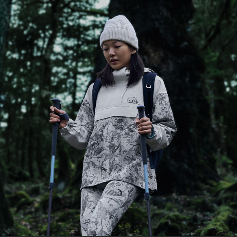 安踏×中国国家地理丨防暴雨单层户外越野登山冲锋衣女162416607