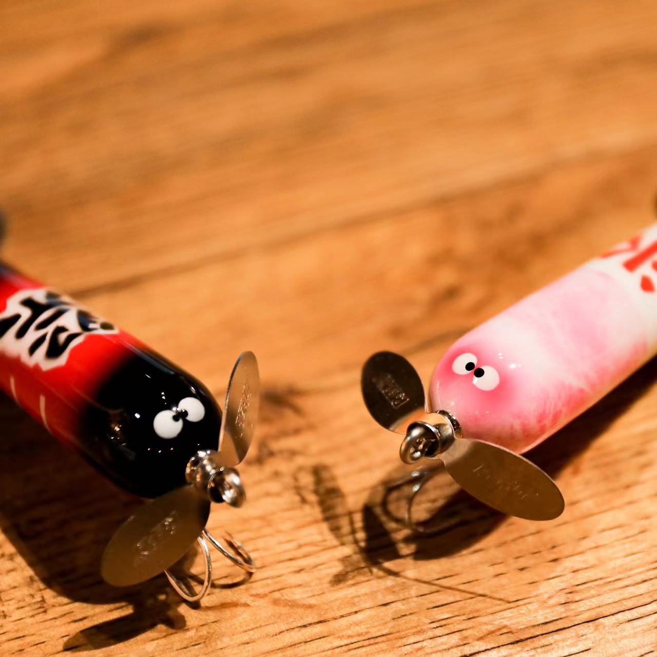 日本生产REPLY手工船钓12g复古鲈鱼路亚饵水面系拖拉机浮水螺旋桨 - 图0