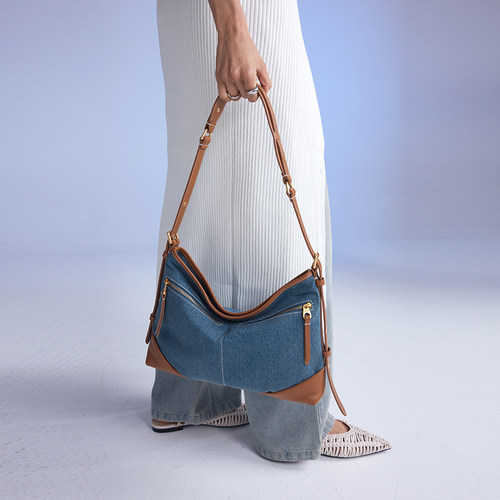 COCCINELLEBrooklyn Voyage Jeans牛仔丹宁机车包礼物送女友 - 图0