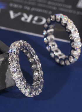 925银镶D色VVS莫桑石排戒