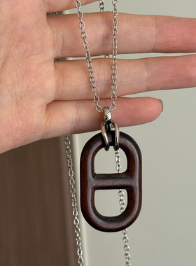 大米饰品】几何木质项链猪鼻子吊坠秋冬长款毛衣链2025新款爆款