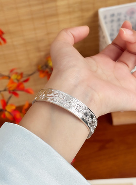 宽面足银999.9国风桃花手镯送礼