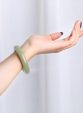 涵韵珠宝和田玉晴水手镯冰底