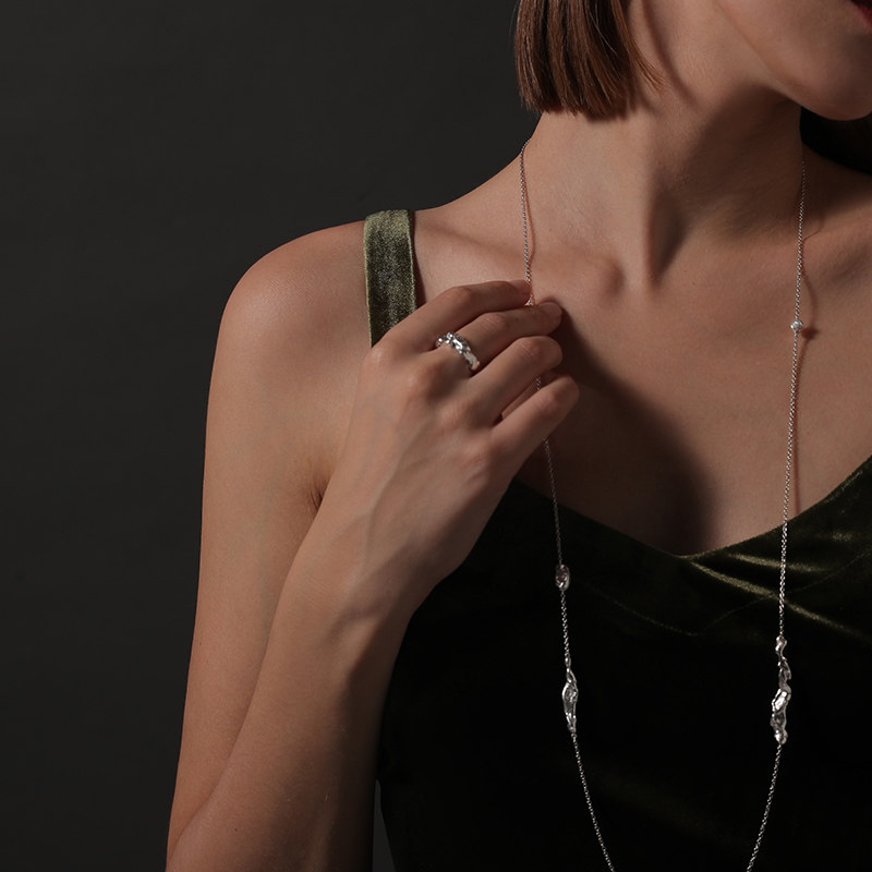 ewest艺未小众设计感女气质毛衣链 ewest项链