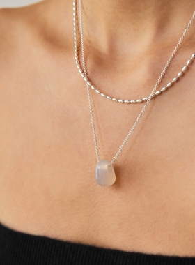 EWEST  新款BALANCE玛瑙项链红色锁骨链新年串珠女原创设计毛衣链