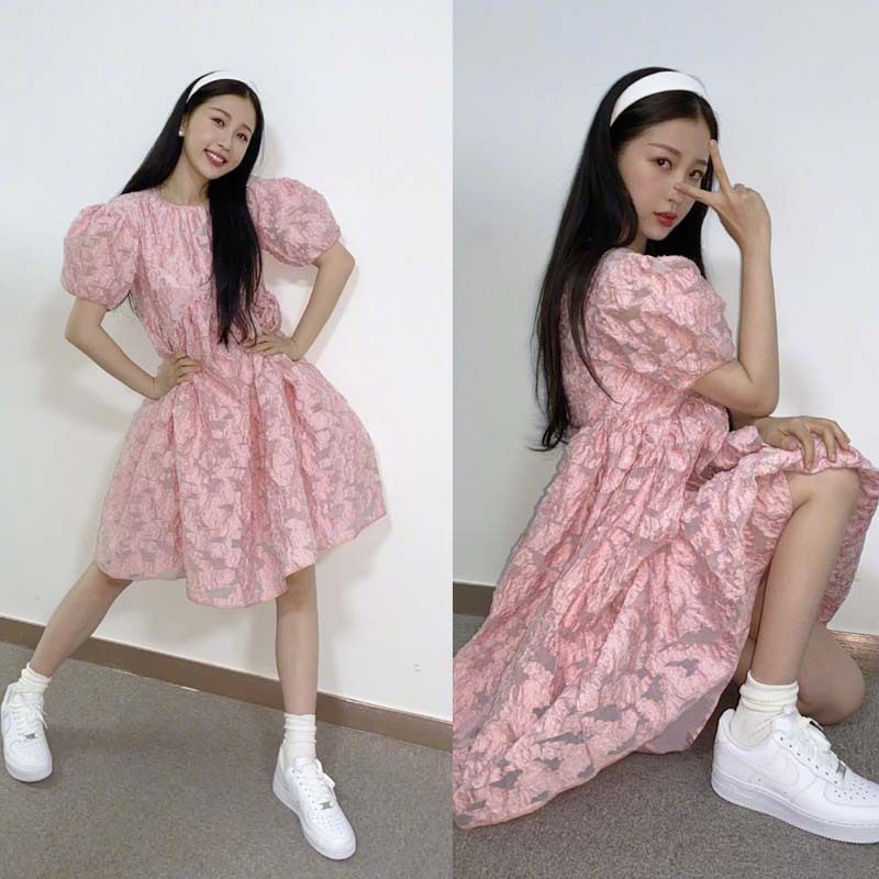 2020春夏虞书欣同款粉色泡泡袖短裙 魅使连衣裙