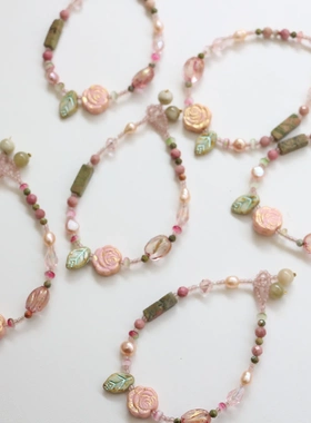 淡水珍珠天然石捷克珠串珠手链田园风粉绿配色撞色花朵双扣手串