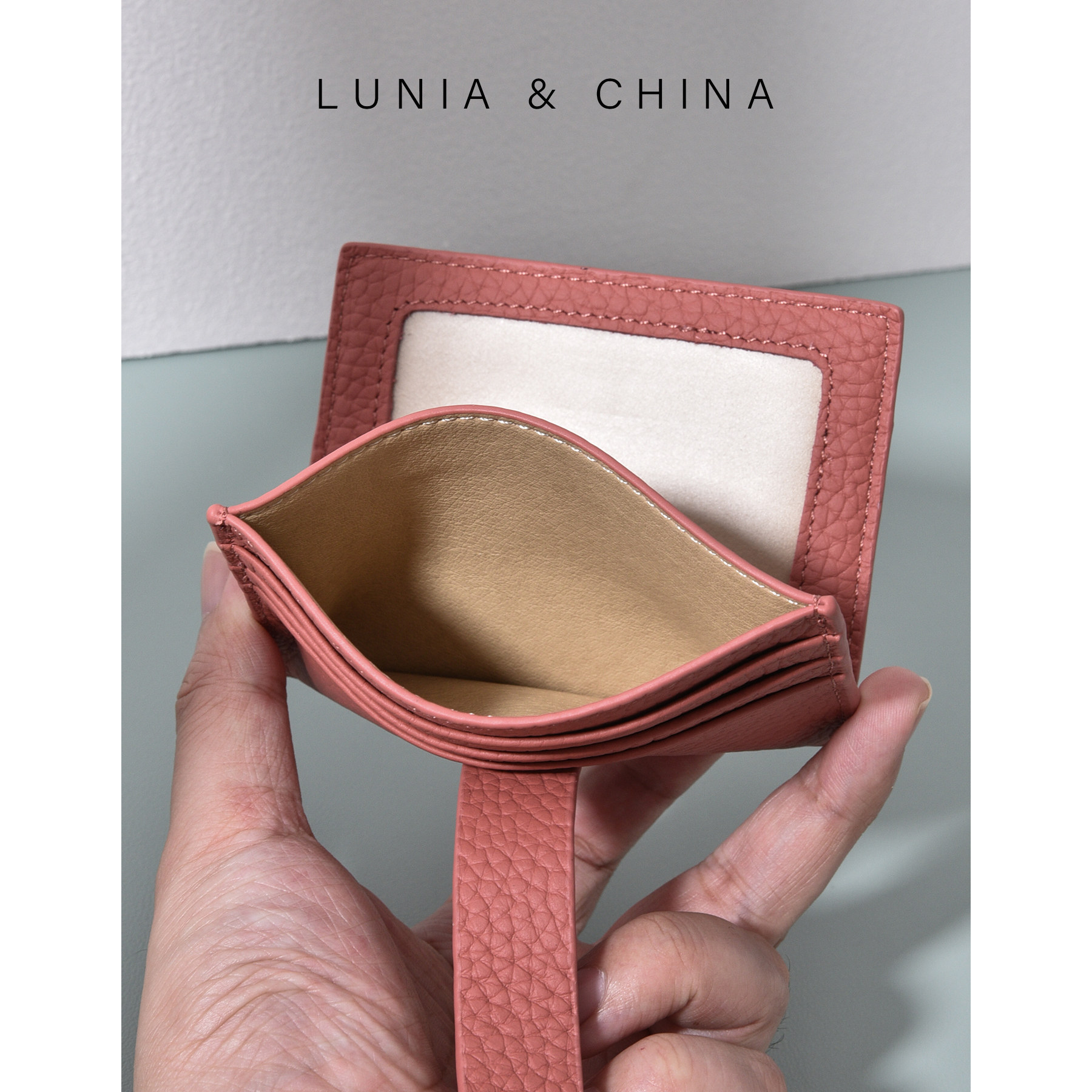 日韩真皮卡包女超薄迷你ck零钱包 路尼亚卡包