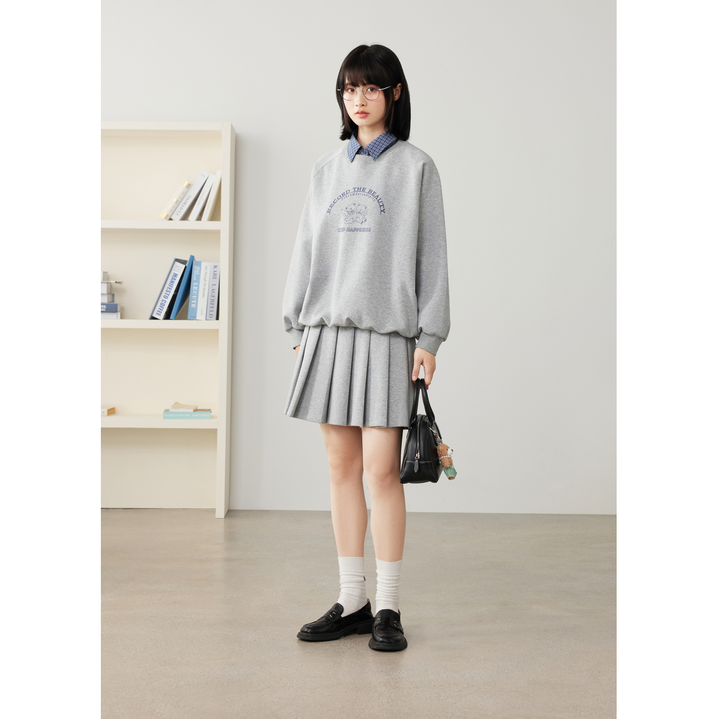 紫涵衬衫领印花卫衣a字百褶短裙女上下两件套装裙女2025秋季新款 - 图2