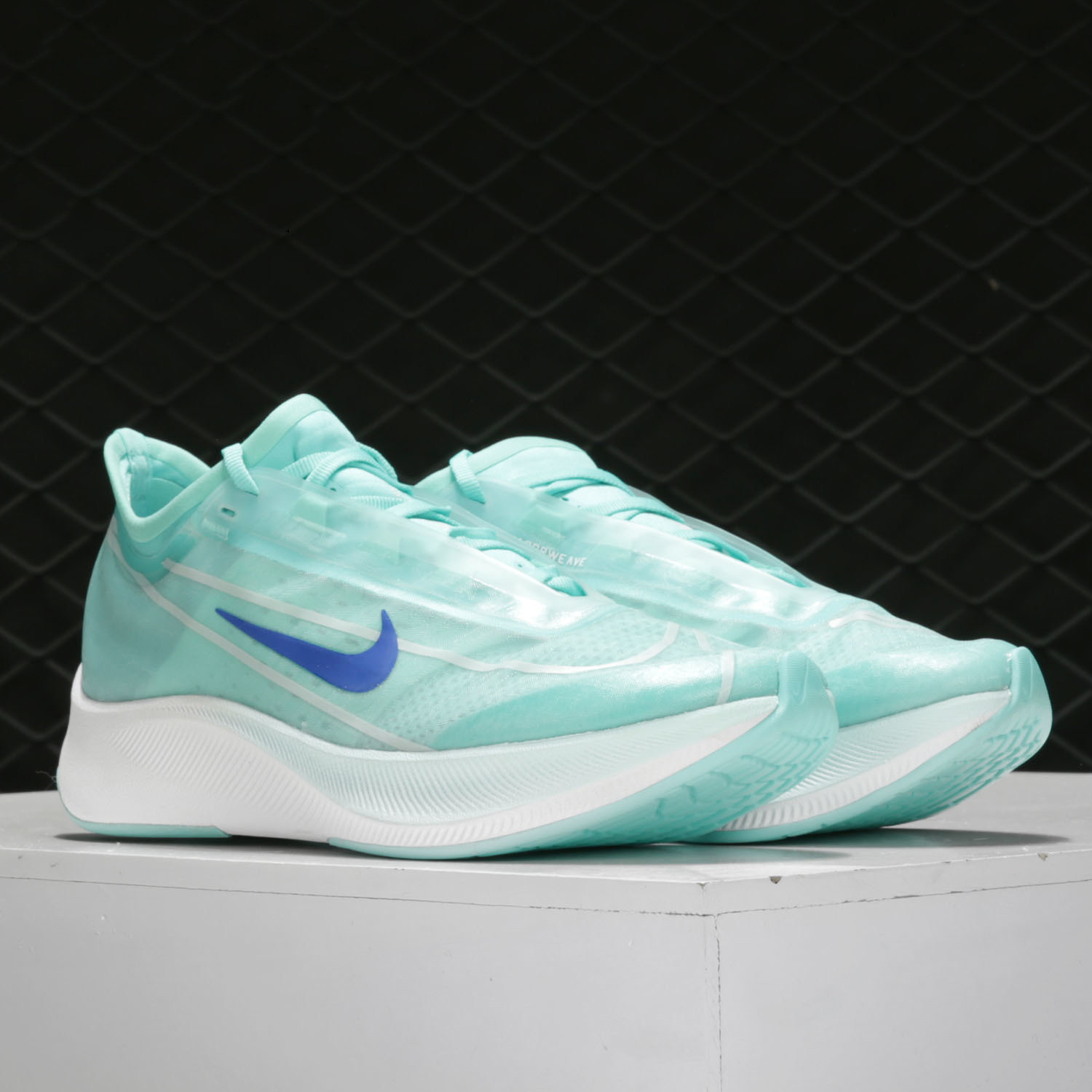 nike/耐克正品 2020秋季新款 zoom fly 女子运动跑步鞋at8241-100