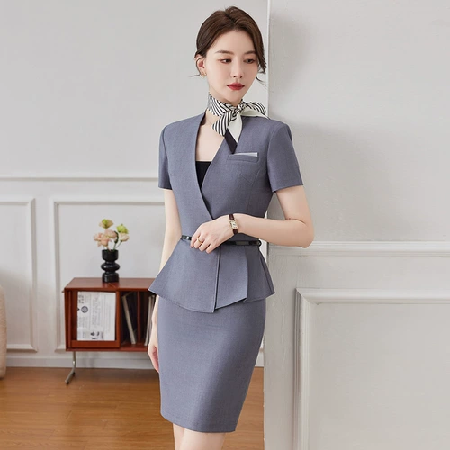 Высококачественные платья в стиле женского зала и женская одежда для пригородной одежды.