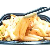 Guiyang Snack Commande Roll Powder Разрежьте порошок прохладное смешивание рисового желе Zunyi сладкие продукты Guizhou, отправляя пряную приправу