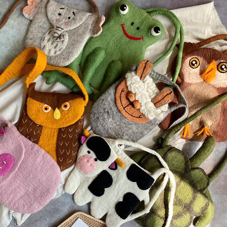 尼泊尔进口手工清新文艺可爱百搭奶牛猪猪青蛙羊毛毡单肩斜跨包,淘宝优惠券,粉丝福利购,淘宝优惠卷