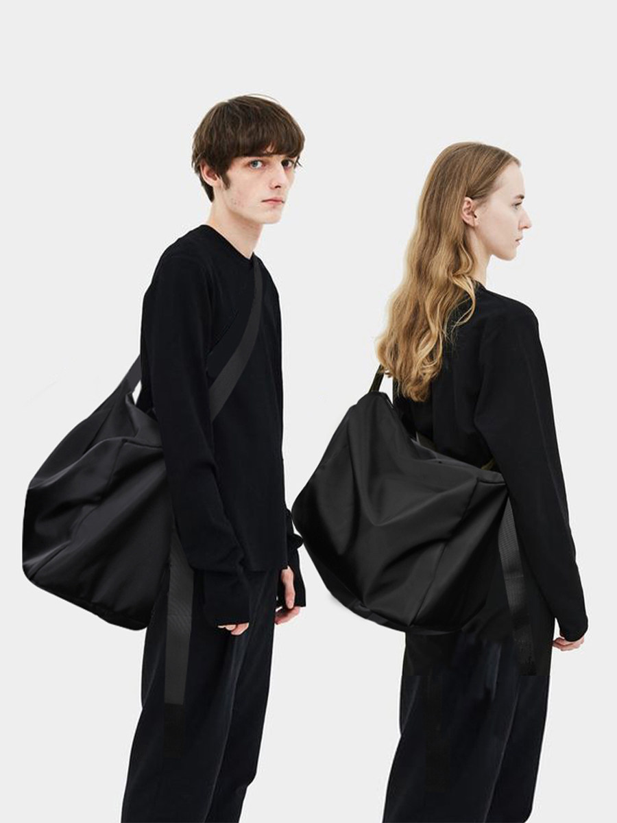 尼龙包潮纯色防水单肩大容量斜挎包 worldsobig男士包袋