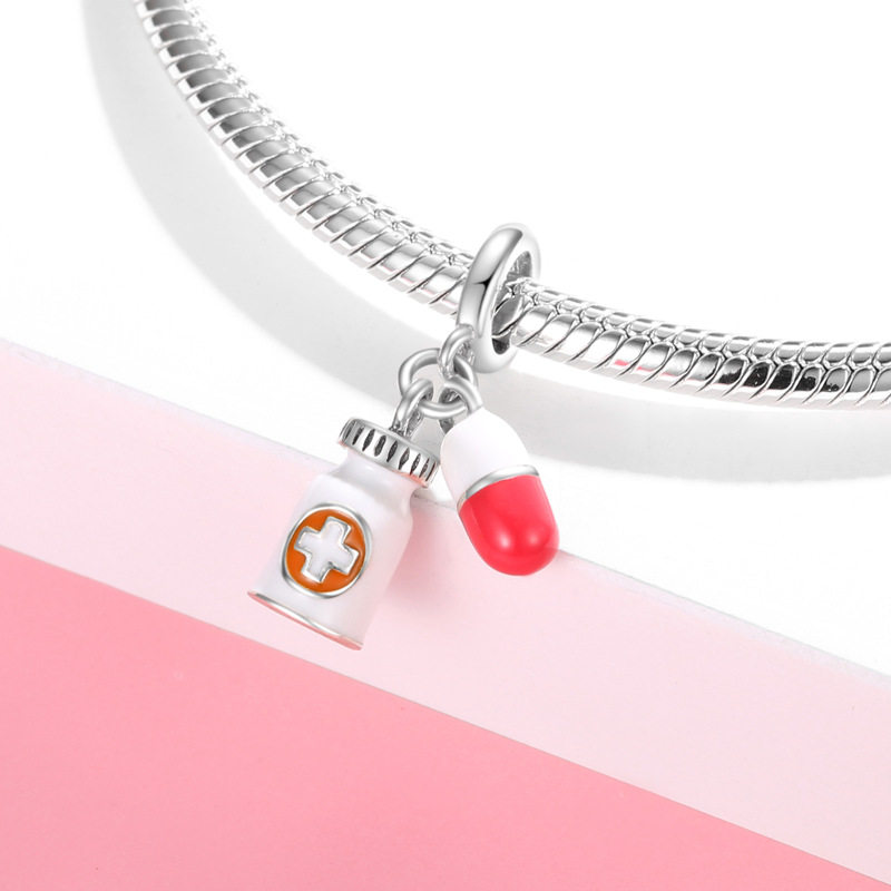 创意生活物品麦克风刷子吊坠 S925纯银彩色滴胶串珠手链diy银配饰,淘宝优惠券,粉丝福利购,淘宝优惠卷